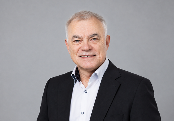 Hansru Mauro Vignali, Geschäftsführer
